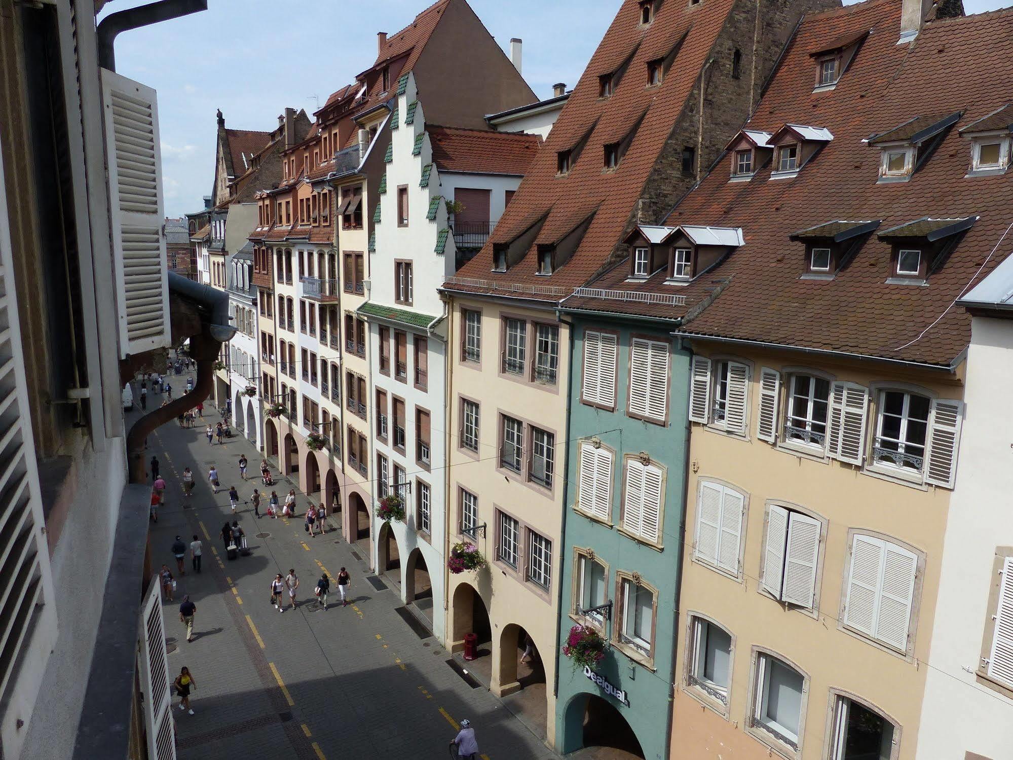 70 M² Strasbourg Appart City Center Exterior foto